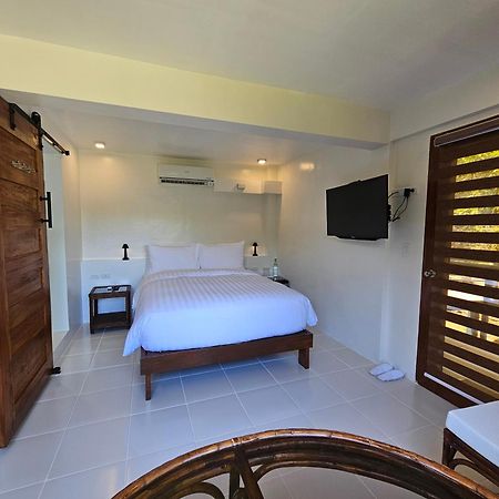 Edgewater Dive&Spa Resort Puerto Galera Exterior foto
