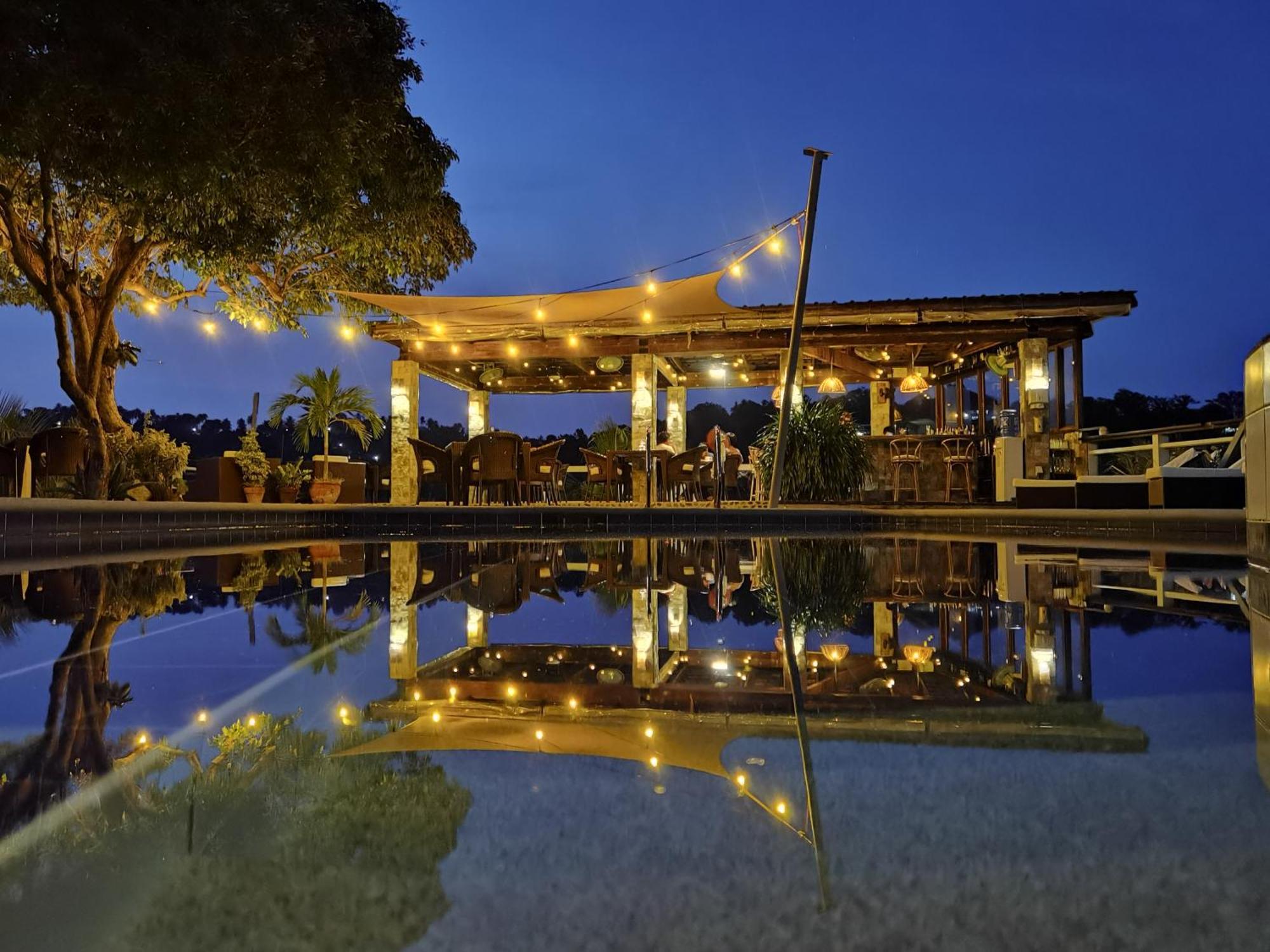 Edgewater Dive&Spa Resort Puerto Galera Exterior foto