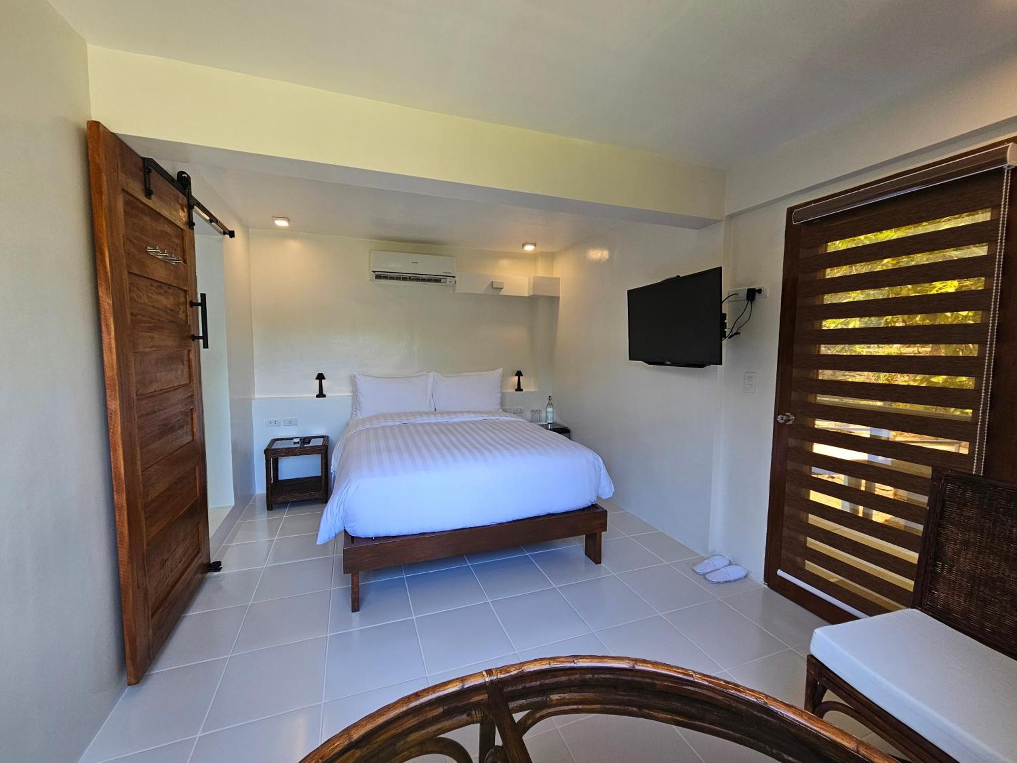 Edgewater Dive&Spa Resort Puerto Galera Exterior foto